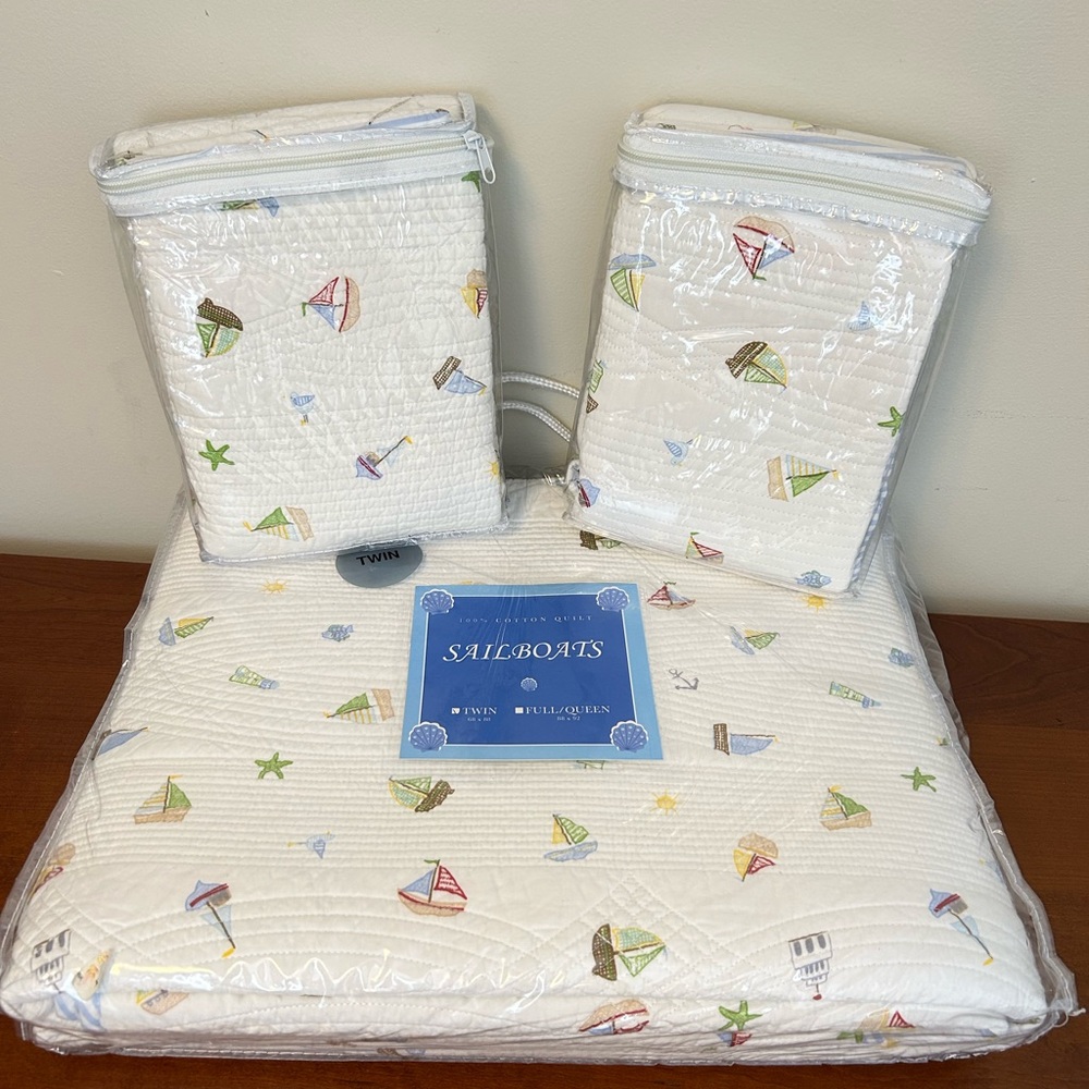 Sailboats Quilt Set twin with 2 shams 100% cotton white NWT